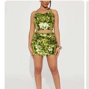 Party top and bottom